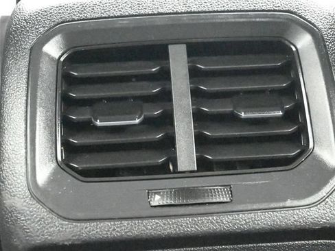 Used 2022 Volkswagen Tiguan S AWD/4WD image 18