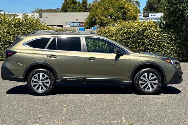 Used 2021 Subaru Outback Premium AWD/4WD image 2
