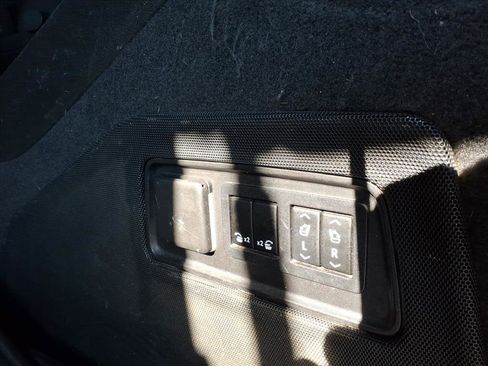 Used 2021 Cadillac Escalade ESV Sport Platinum image 13