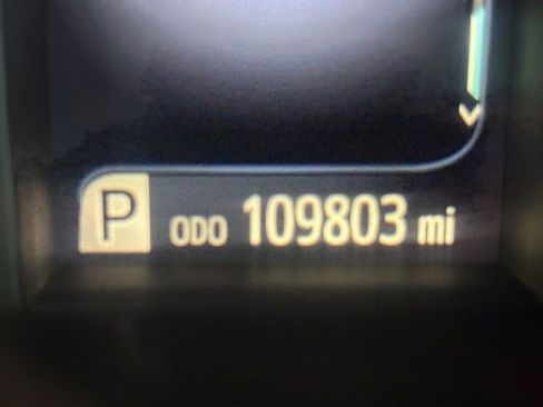 Used 2017 Toyota Camry SE FWD image 17