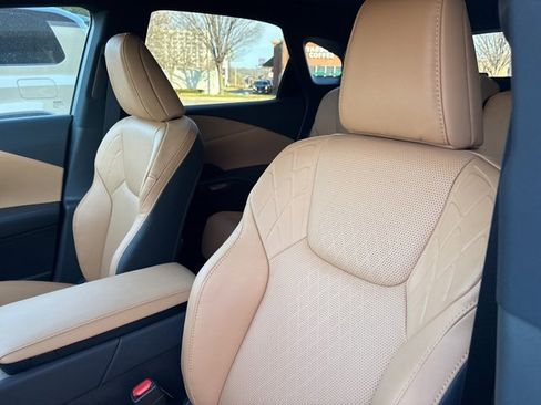 Used 2026 Lexus RX 350 w/ Convenience Package image 2