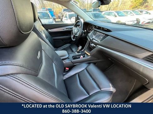 Used 2017 Cadillac XT5 Luxury w/ Driver Awareness Package AWD/4WD image 25
