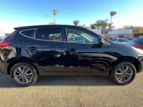 Used 2015 Hyundai Tucson GLS w/ Option Group 02 FWD image 8