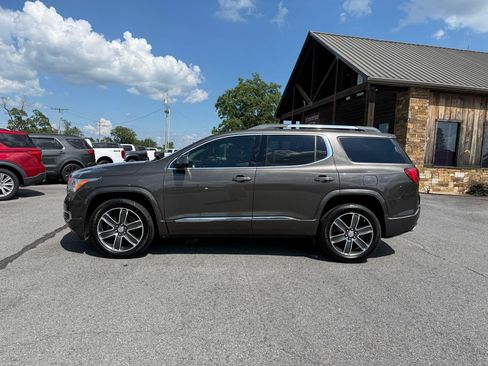 Used 2019 GMC Acadia Denali w/ Technology Package FWD image 2