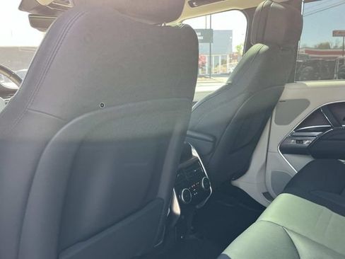 Used 2023 Land Rover Range Rover SE AWD/4WD image 21