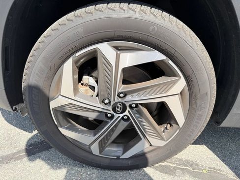 Used 2024 Hyundai Tucson Limited AWD/4WD image 35