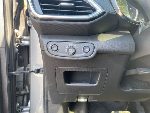 Used 2023 Chevrolet TrailBlazer LT w/ Sun and Liftgate Package image 14