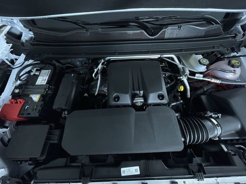 Used 2025 GMC Canyon Elevation RWD image 30