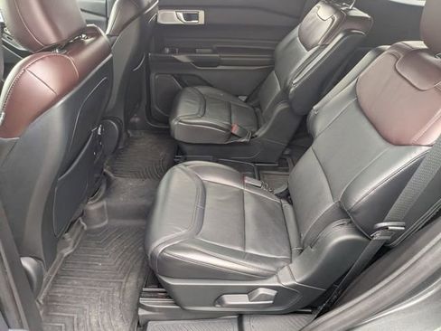 Used 2020 Ford Explorer Platinum w/ Premium Technology Package AWD/4WD image 20