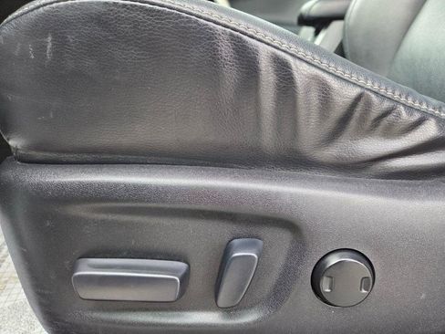 Used 2014 Toyota RAV4 Limited AWD/4WD image 29