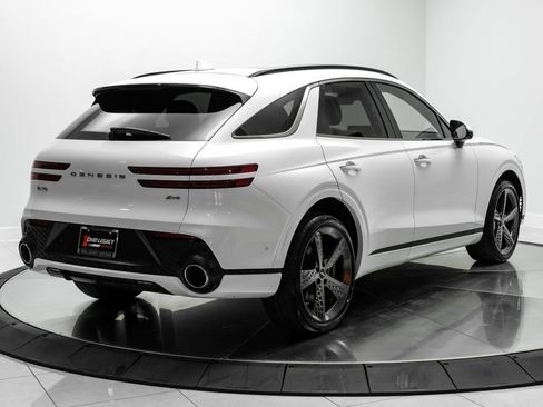 Used 2025 Genesis GV70 2.5T w/ Sport Prestige Package AWD/4WD image 6
