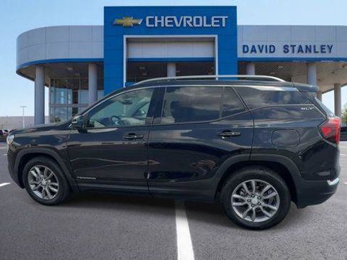 Used 2024 GMC Terrain SLT FWD image 5