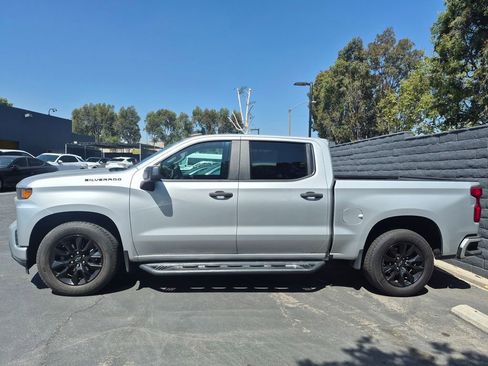 Used 2020 Chevrolet Silverado 1500 Custom w/ Custom Value Package RWD image 4