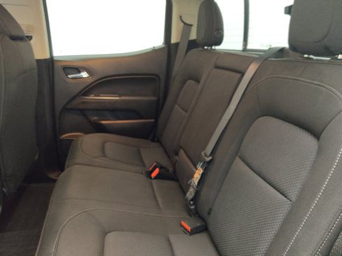 Used 2019 Chevrolet Colorado LT w/ LT Convenience Package RWD image 18