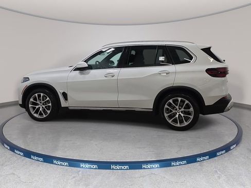 Certified 2024 BMW X5 xDrive40i w/ Premium Package AWD/4WD image 8