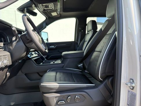 New 2026 GMC Sierra 2500 AT4X w/ LPO, Black Badging Package image 14