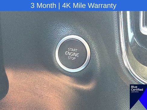 Used 2023 Volvo XC40 B5 Plus AWD/4WD image 44