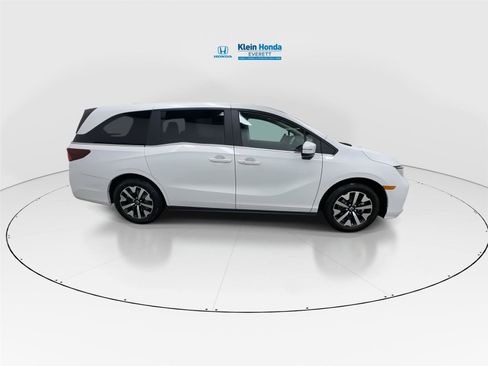 New 2026 Honda Odyssey EX-L image 3