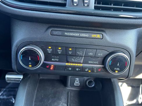 Used 2024 Ford Escape ST-Line AWD/4WD image 22