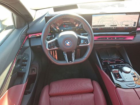 Used 2025 BMW i5 xDrive40 w/ M Sport Package image 21