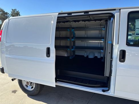 New 2025 GMC Savana 2500 w/ Driver Convenience Package RWD image 22
