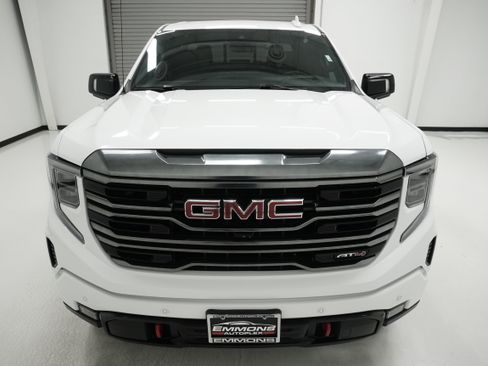 Used 2024 GMC Sierra 1500 AT4 w/ Technology Package AWD/4WD image 2