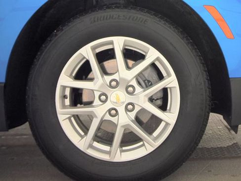 Used 2024 Chevrolet Equinox LT AWD/4WD image 17