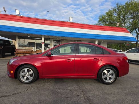 Used 2013 Chevrolet Cruze LT FWD image 3