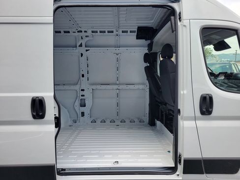 New 2026 RAM ProMaster 2500 FWD image 14