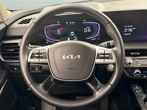Certified 2025 Kia Telluride S FWD image 26