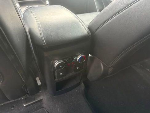 Used 2021 Ford Explorer Limited w/ Equipment Group 301A AWD/4WD image 29