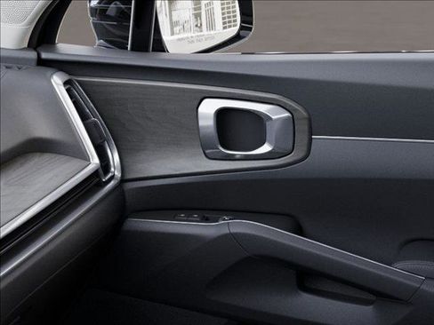 Used 2025 Kia Sorento X-Line EX image 25