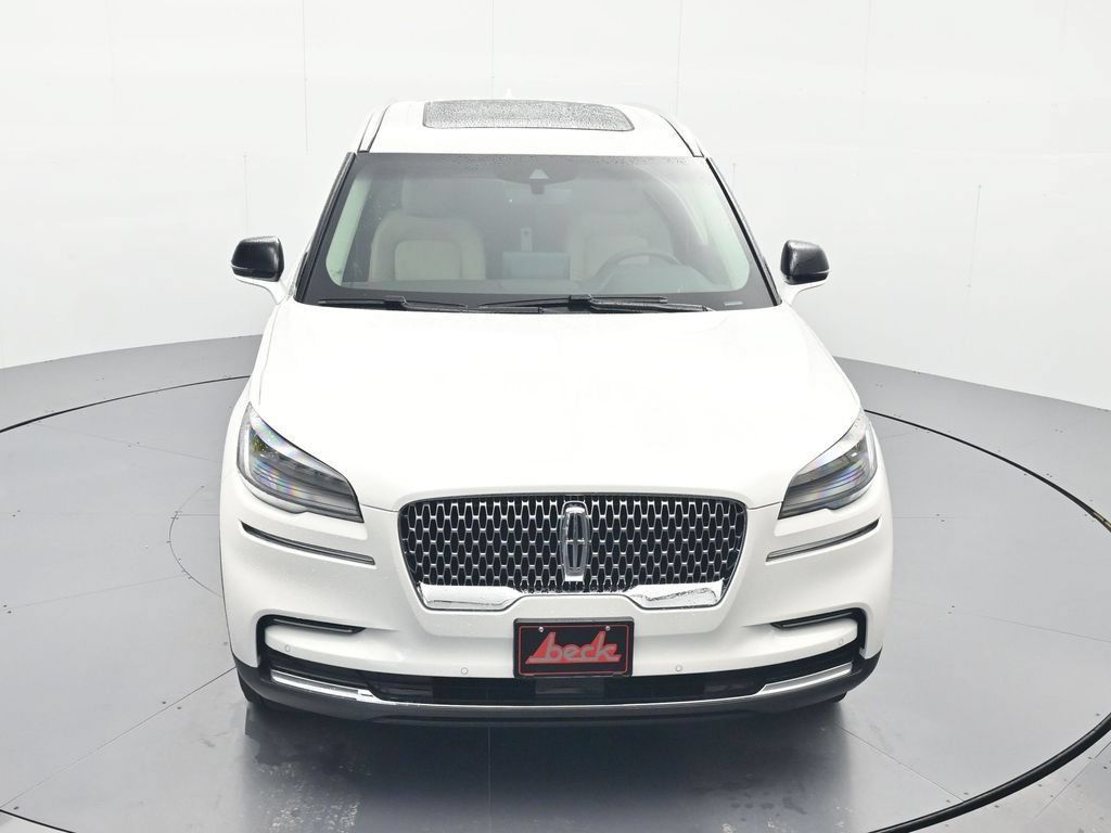 Used 2024 Lincoln Aviator 2WD w/ Premium Package image 31