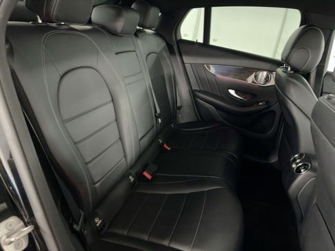 Used 2019 Mercedes-Benz GLC 300 GLC 300 image 30