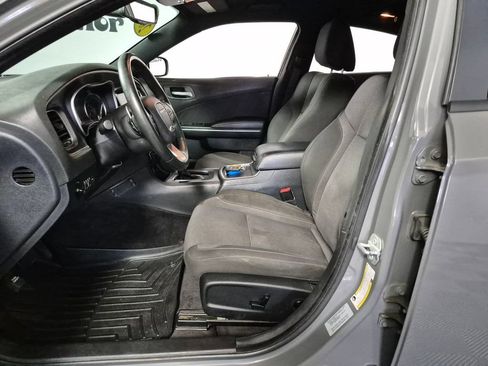 Used 2017 Dodge Charger SXT w/ Rallye Group AWD/4WD image 9