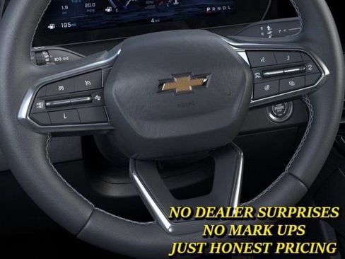 New 2026 Chevrolet Traverse LT w/ Driver Confidence Package FWD image 19