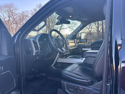 Certified 2019 Ford F250 Lariat w/ Lariat Ultimate Package image 13