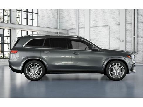 New 2026 Mercedes-Benz GLS 580 4MATIC image 16