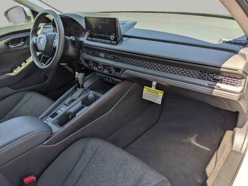 Used 2025 Honda Accord LX image 12