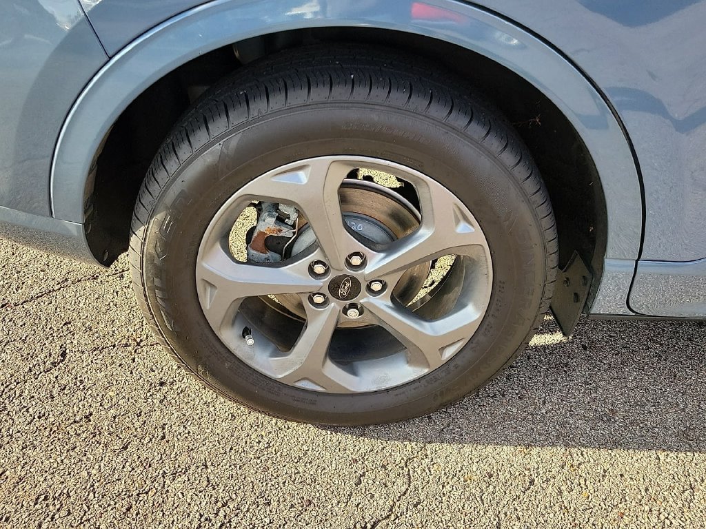 Used 2023 Ford Escape ST-Line w/ Tech Pack #1 FWD image 7