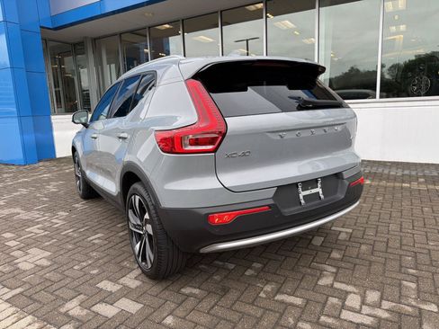 Used 2024 Volvo XC40 B5 Ultimate w/ Protection Package Premier AWD/4WD image 3