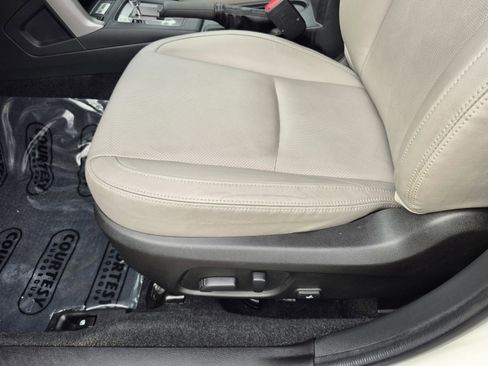 Used 2018 Subaru Forester 2.5i Limited AWD/4WD image 19