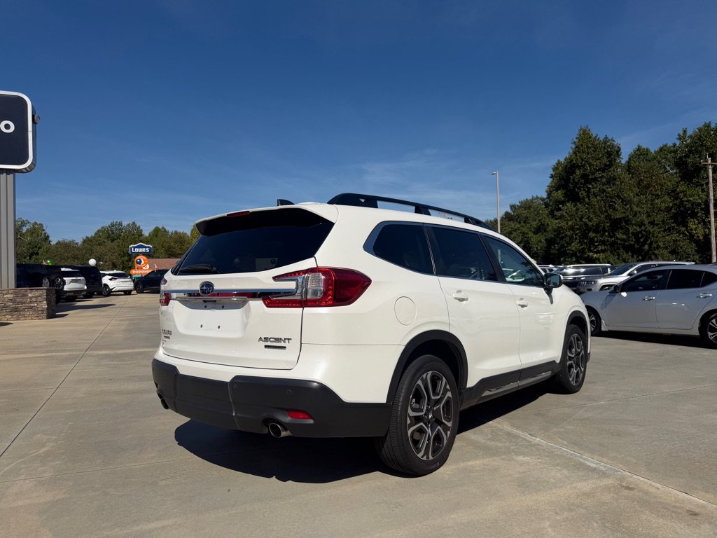 Used 2023 Subaru Ascent Limited AWD/4WD image 4