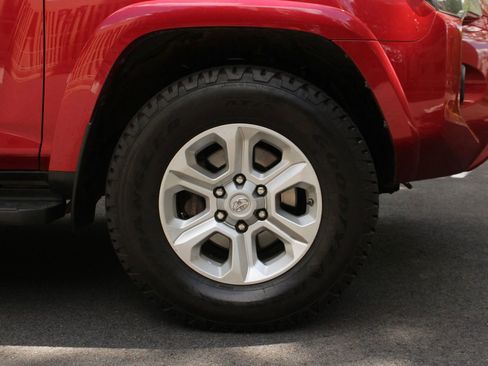 Used 2015 Toyota 4Runner SR5 Premium AWD/4WD image 4
