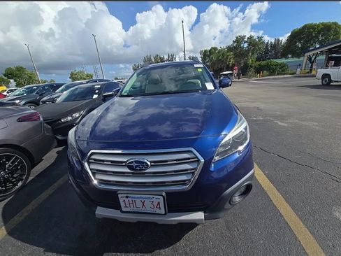 Used 2015 Subaru Outback 2.5i Limited AWD/4WD image 2