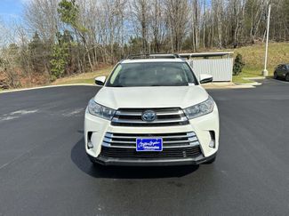 Used 2018 Toyota Highlander Limited Platinum video 2