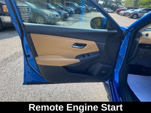 Used 2024 Nissan Sentra SV w/ SV Premium Package FWD image 10