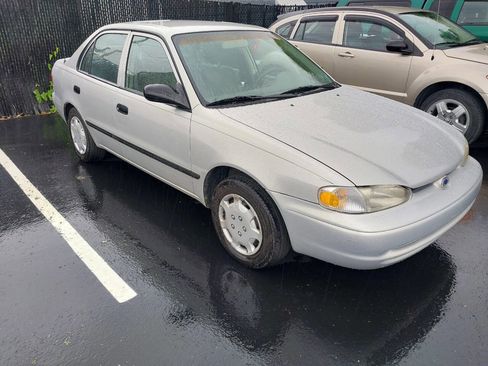 Used 1999 Chevrolet Prizm w/ Preferred Equipment Group 2 FWD image 1