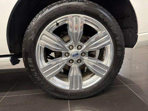 Certified 2023 Ford Expedition Platinum AWD/4WD image 7