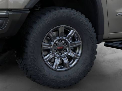 New 2026 GMC Sierra 1500 AT4X w/ LPO, Black Badging Package AWD/4WD image 9